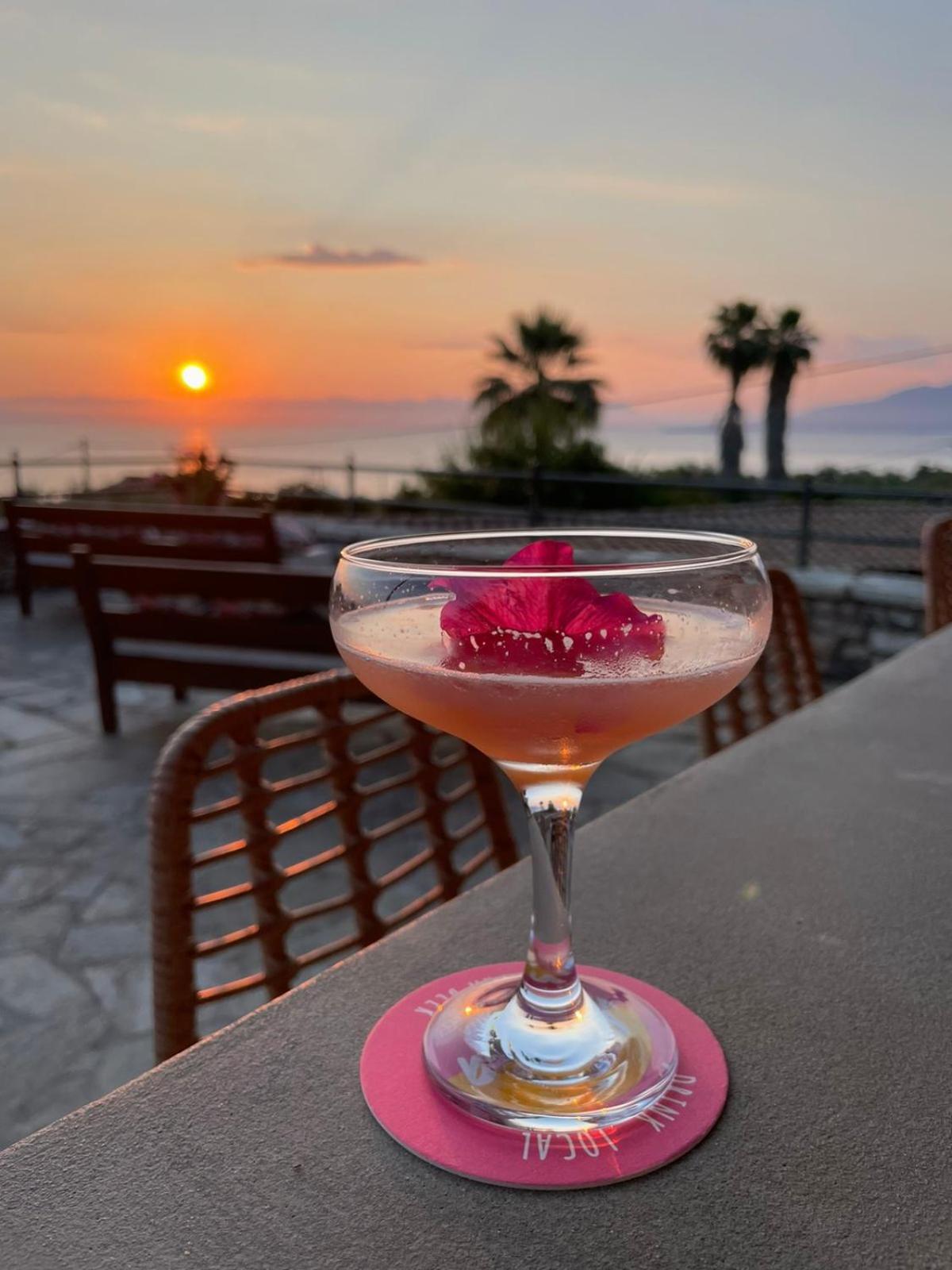 Aparthotel Polas Residencies Kalamata Zewnętrze zdjęcie
